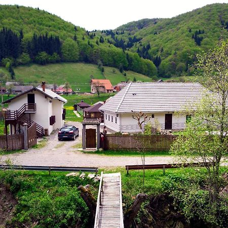 Gospodaria Lui Nea Ion Vama Buzaului Ngoại thất bức ảnh
